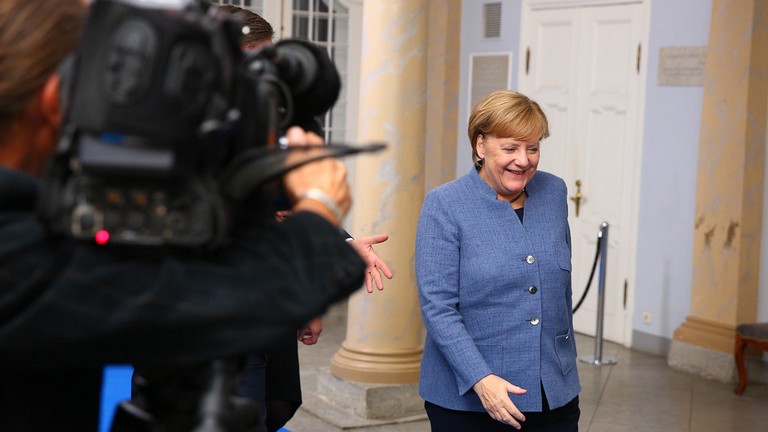 Merkel assicura: "Il gasdotto Nord Stream 2 dalla Russia sarà completato"